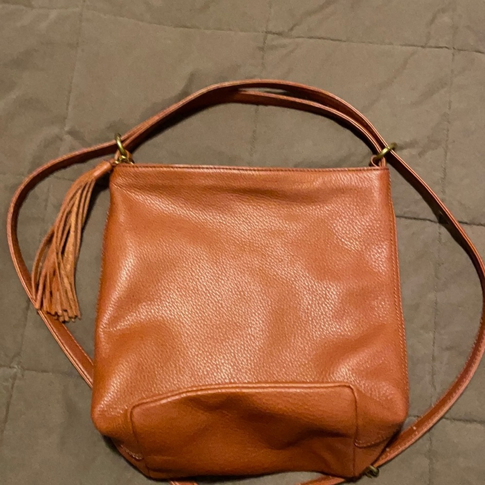 Hobo leather purse! Gently used! Like new!